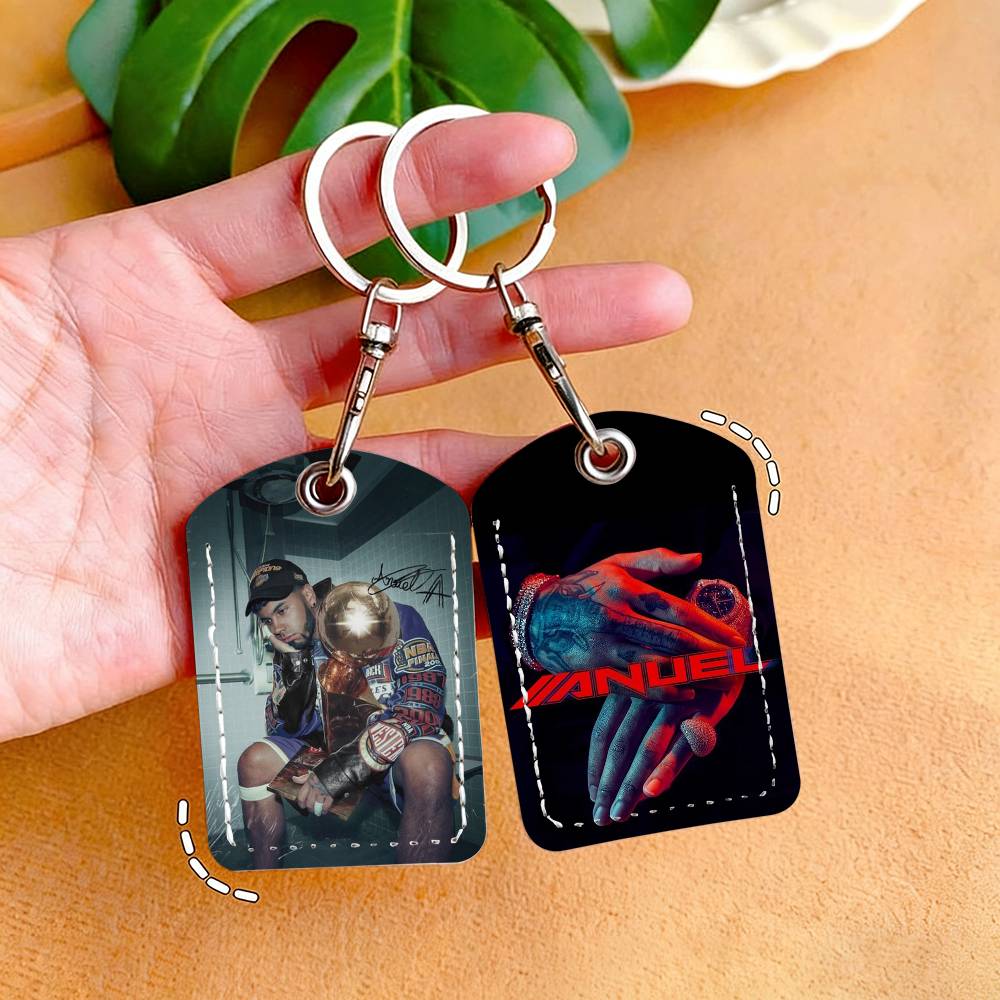 Singer Anuel AA Card Holder Ke - Card Index Box のレビューと価格
